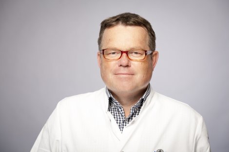 Dr. Olaf Degen im Interview mit SCHWULISSIMO @ UKE Hamburg