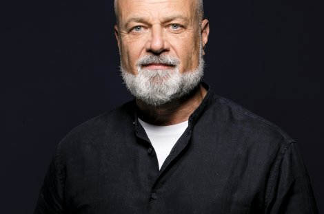 Diplom-Psychologe Christopher Knoll hilft Männern 30+ beim Coming-Out-Prozess @ Susie Knoll