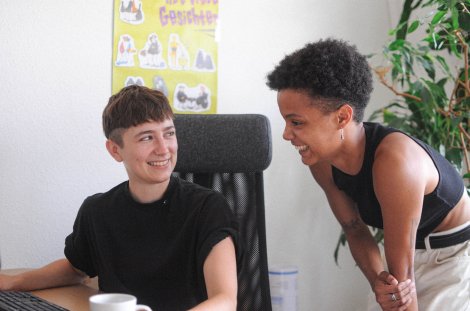 Ansprechpartner für alle jungen queeren Menschen - das Lambda Team @ Lambda