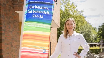 SCHWULISSIMO fragte nach bei Dr. Hanna-Marie Weichel, Ärztin und wissenschaftliche Mitarbeiterin aus dem Fachbereich Infektiologie des Ambulanzzentrums des Universitätsklinikum Hamburg-Eppendorf. 
